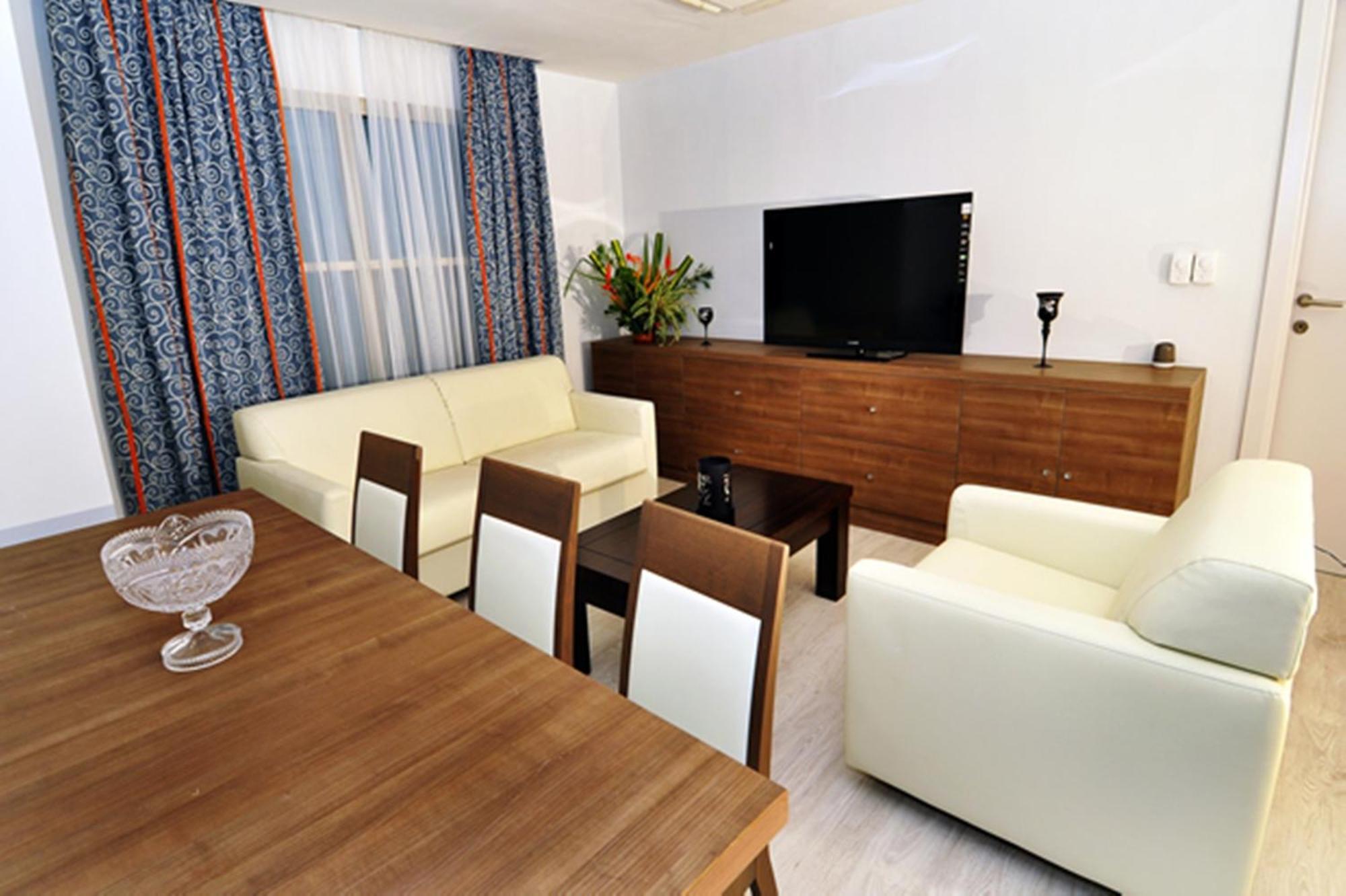 Bénin Royal Hôtel Cotonou Extérieur photo