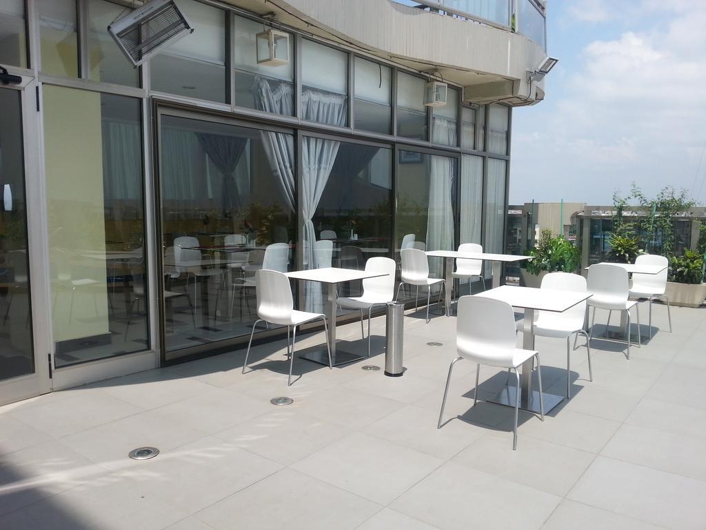 Bénin Royal Hôtel Cotonou Extérieur photo