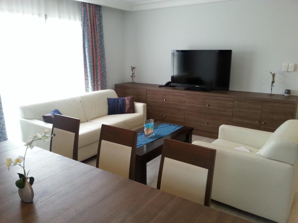 Bénin Royal Hôtel Cotonou Extérieur photo