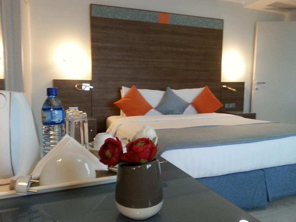 Bénin Royal Hôtel Cotonou Extérieur photo