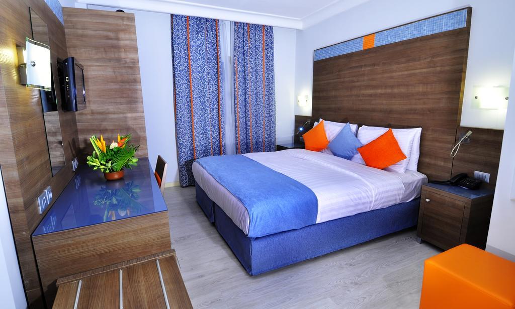 Bénin Royal Hôtel Cotonou Extérieur photo