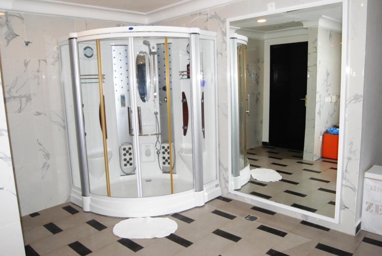 Bénin Royal Hôtel Cotonou Extérieur photo